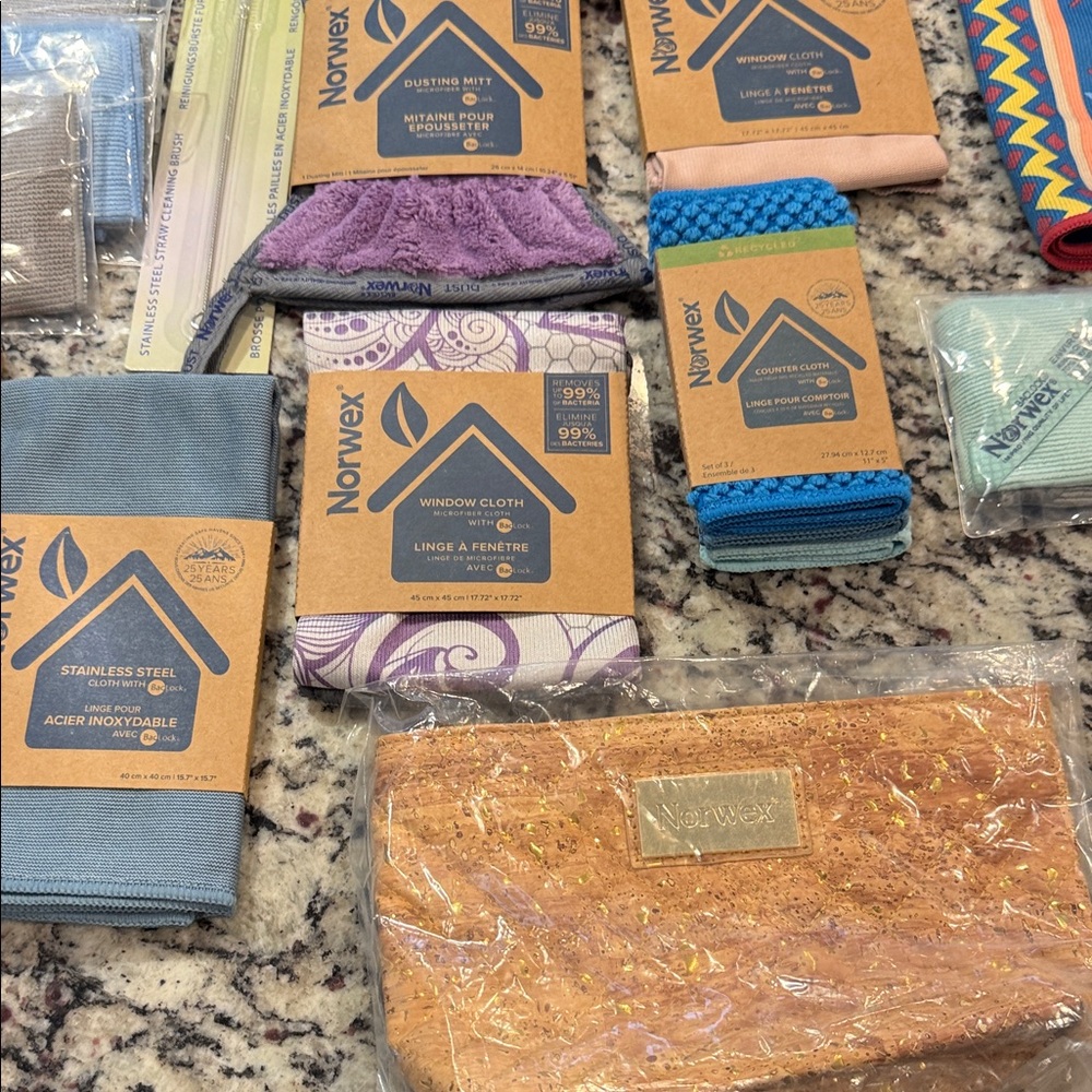 Norwex Cleaning Essentials - NEW - Picture 6 of 9